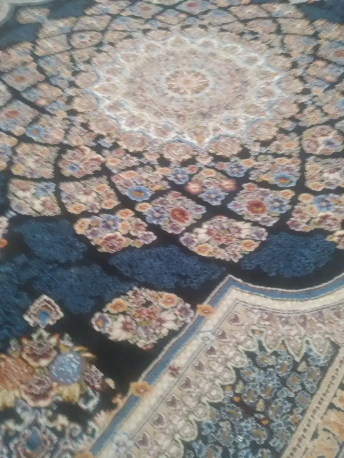 فرش|فرش|گلستان (تهران), |دیوار