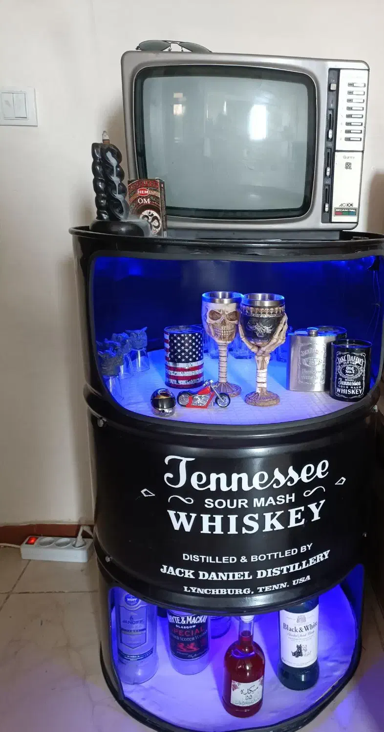 میز . کانتر . بار . بشکه دکوری|مبلمان خانگی و میز عسلی|پرند, فاز ۰|دیوار