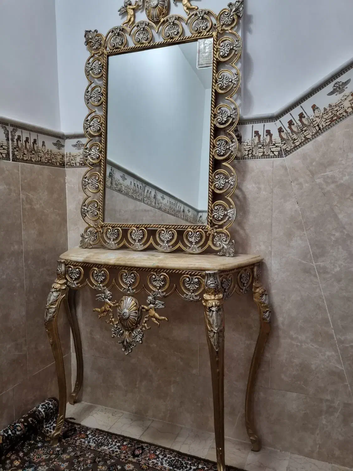 اینه شمدان|آینه|قم, شاه ابراهیم|دیوار