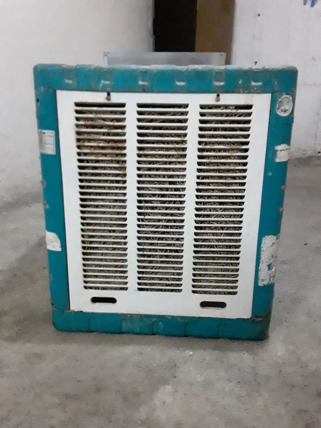 کولر آبی|کولر آبی|پرند, فاز ۴|دیوار