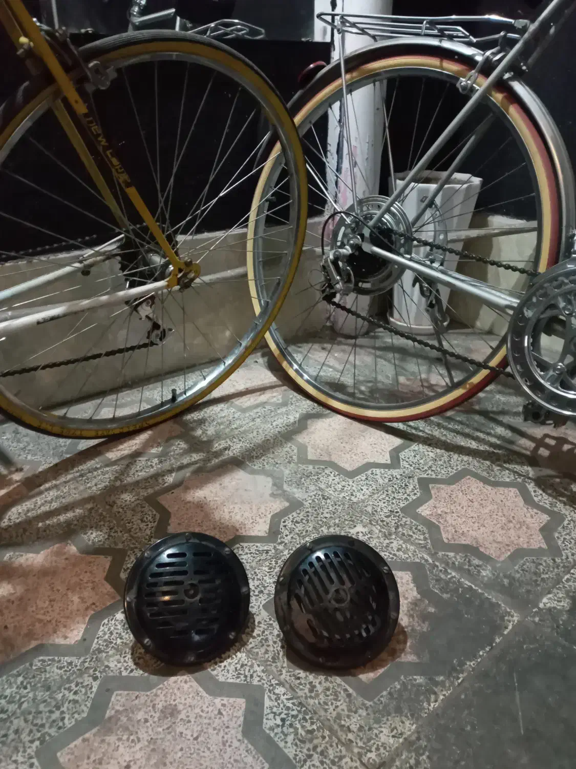 بوق11/10تنه 821سری اول قدیم|قطعات یدکی و لوازم جانبی|رشت, پل تالشان|دیوار