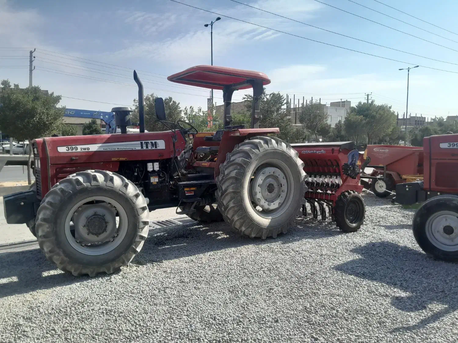 تراکتور۳۹۹|خودرو سنگین|درگزین, |دیوار