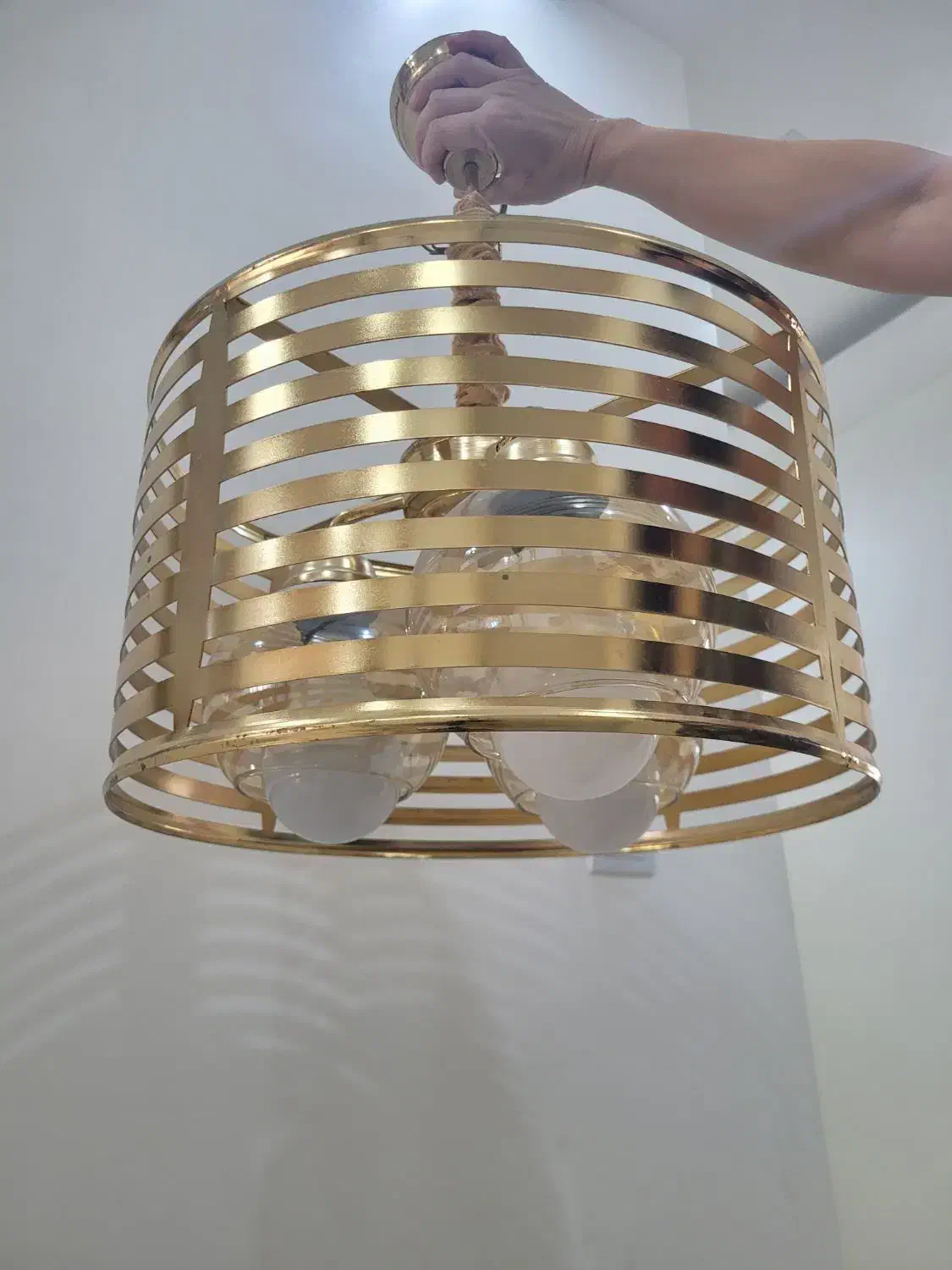 لوستر ۳شعله ابکاری طلایی شهر جم|لوستر و چراغ آویز|جم, |دیوار