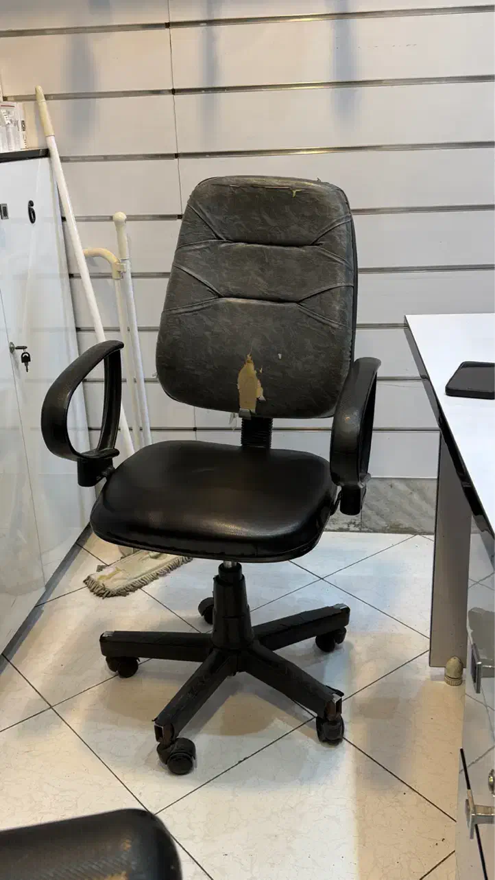 صندلی|صندلی و نیمکت|شیراز, گود عربان|دیوار