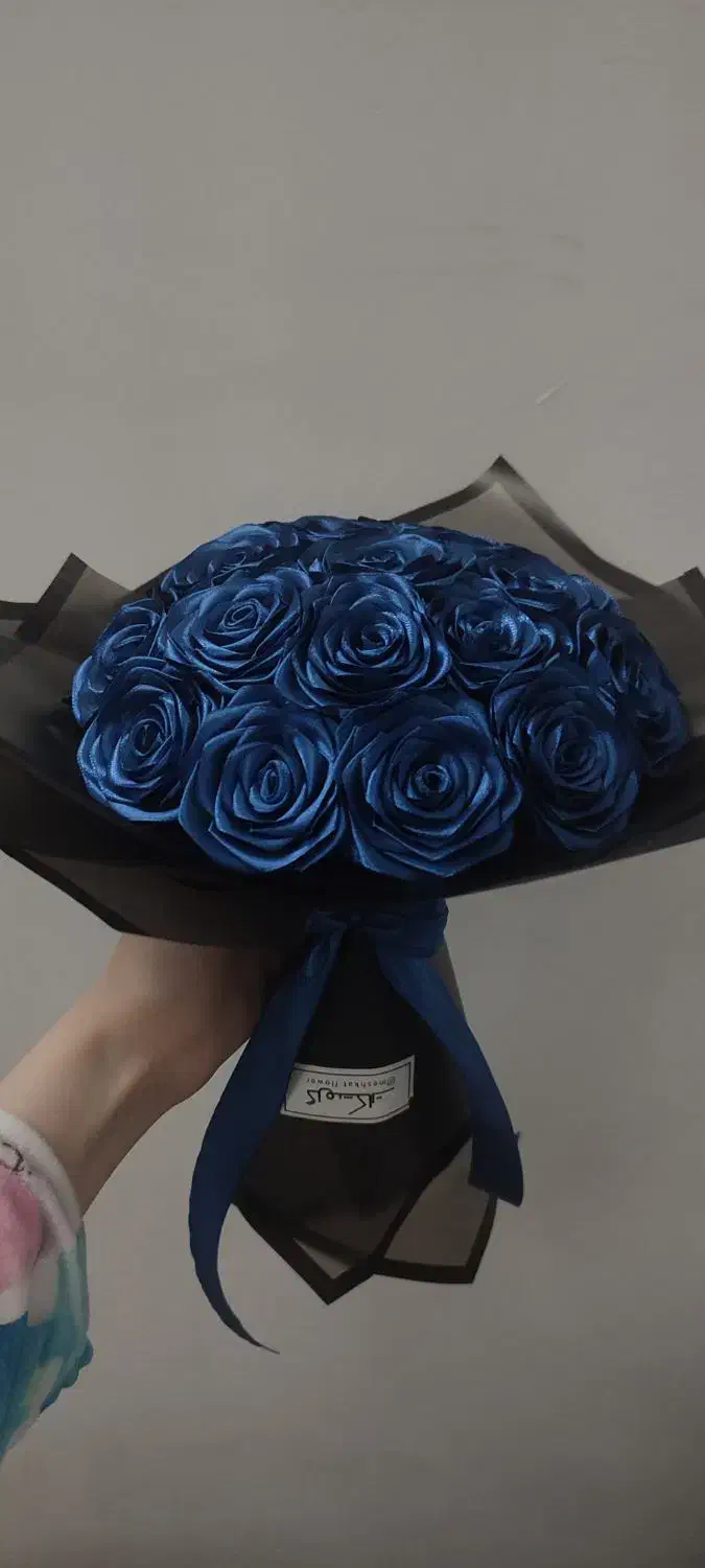 دسته گل آماده تحویل|گل مصنوعی|قم, دروازه چوبی|دیوار