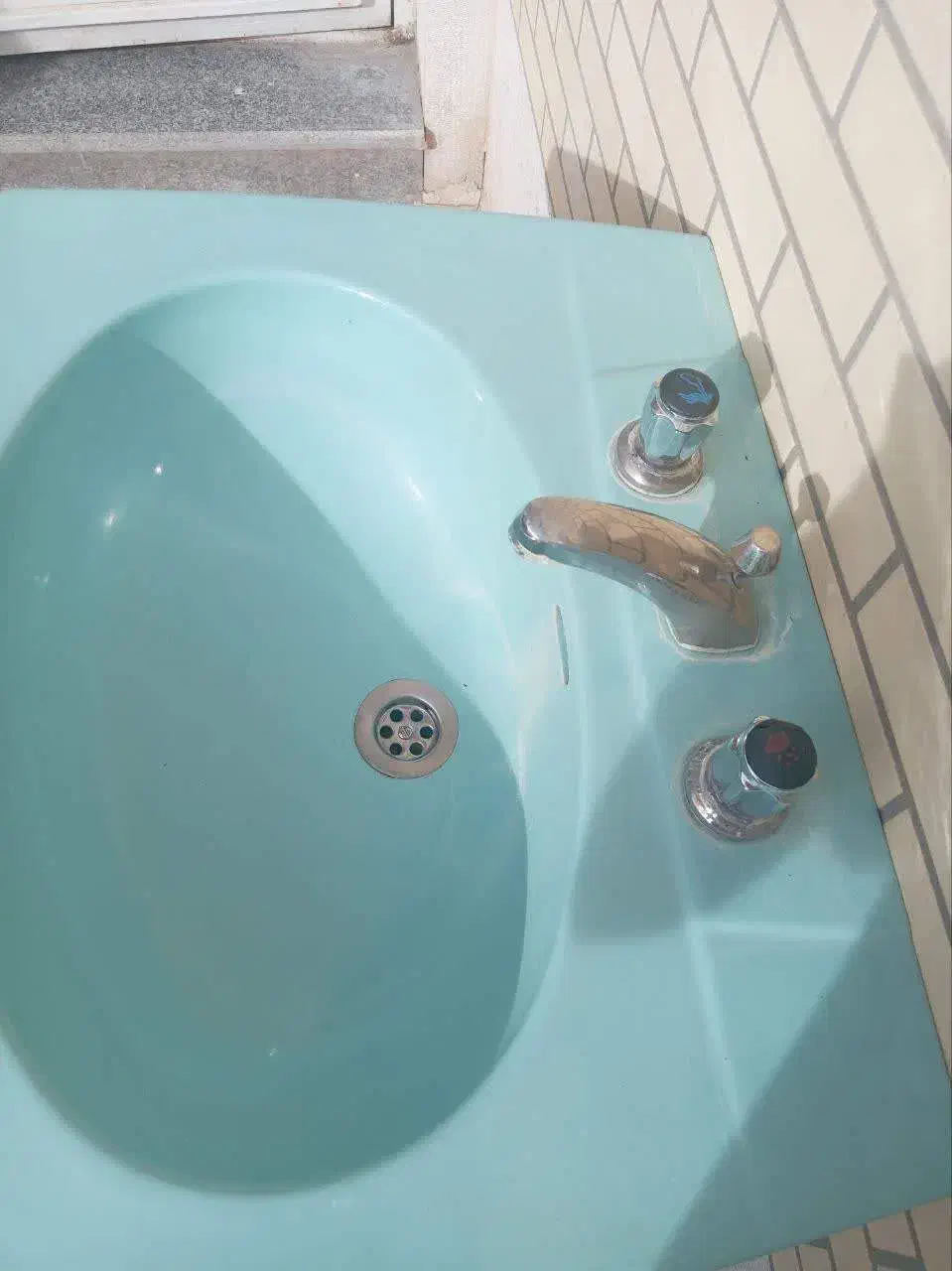 روشویی|لوازم سرویس بهداشتی|فسا, |دیوار