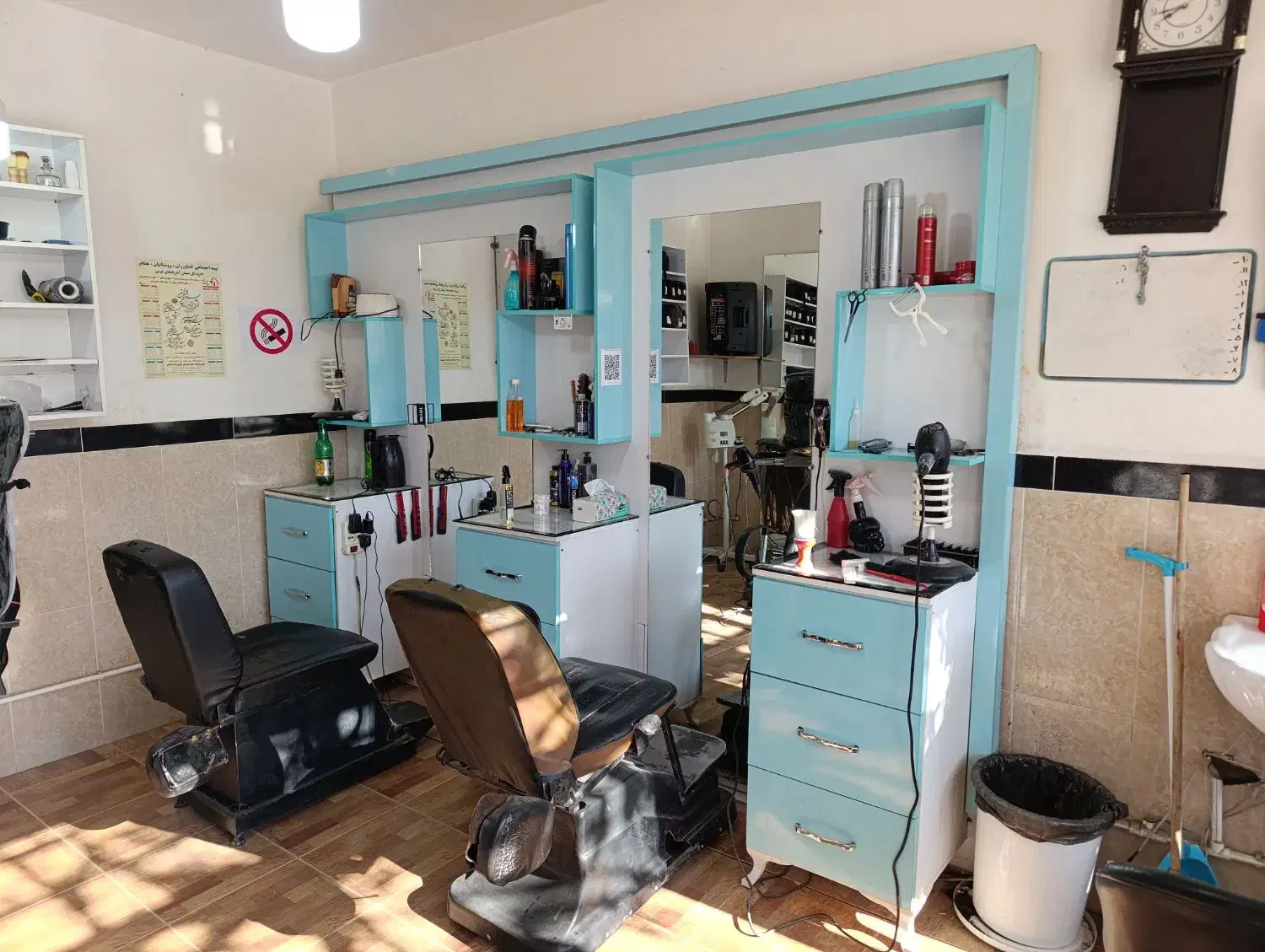 وسایل آرایشگاه|آرایشگاه و سالن‌های زیبایی|ماکو, |دیوار