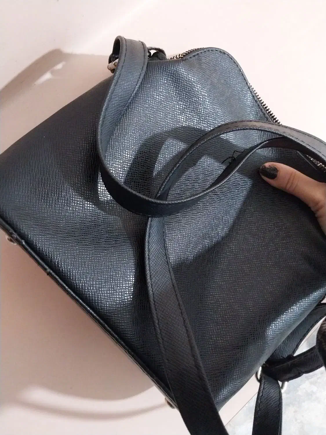 کیف دوشی|کیف، کفش، کمربند|رشت, استقامت ۱|دیوار