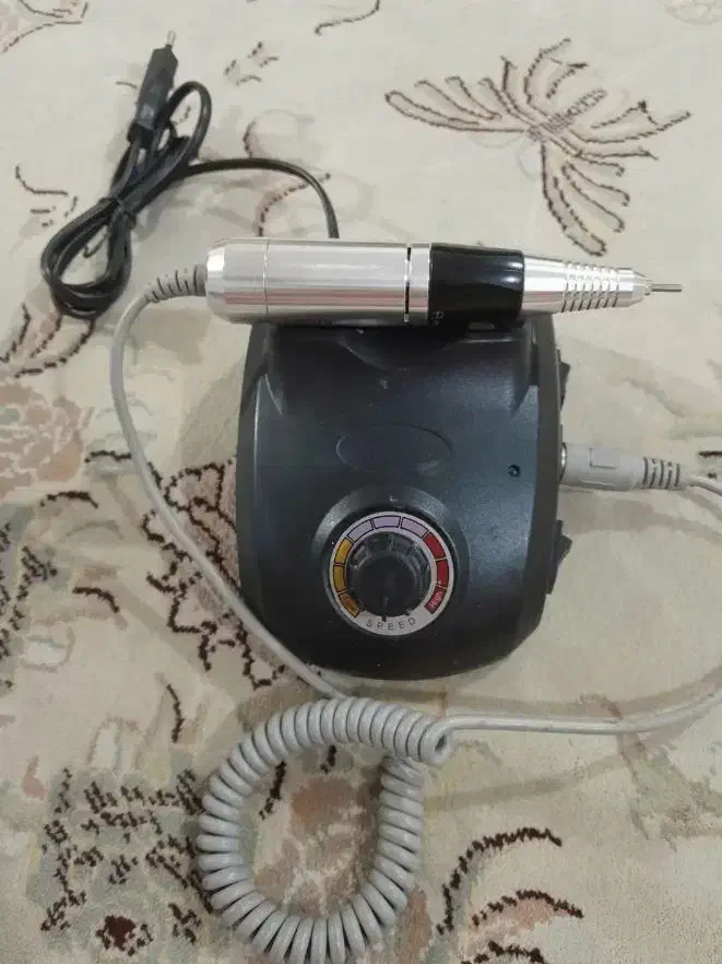 ابزار ناخن در حد نو|آرایشی، بهداشتی، درمانی|لاهیجان, شیشه گران|دیوار