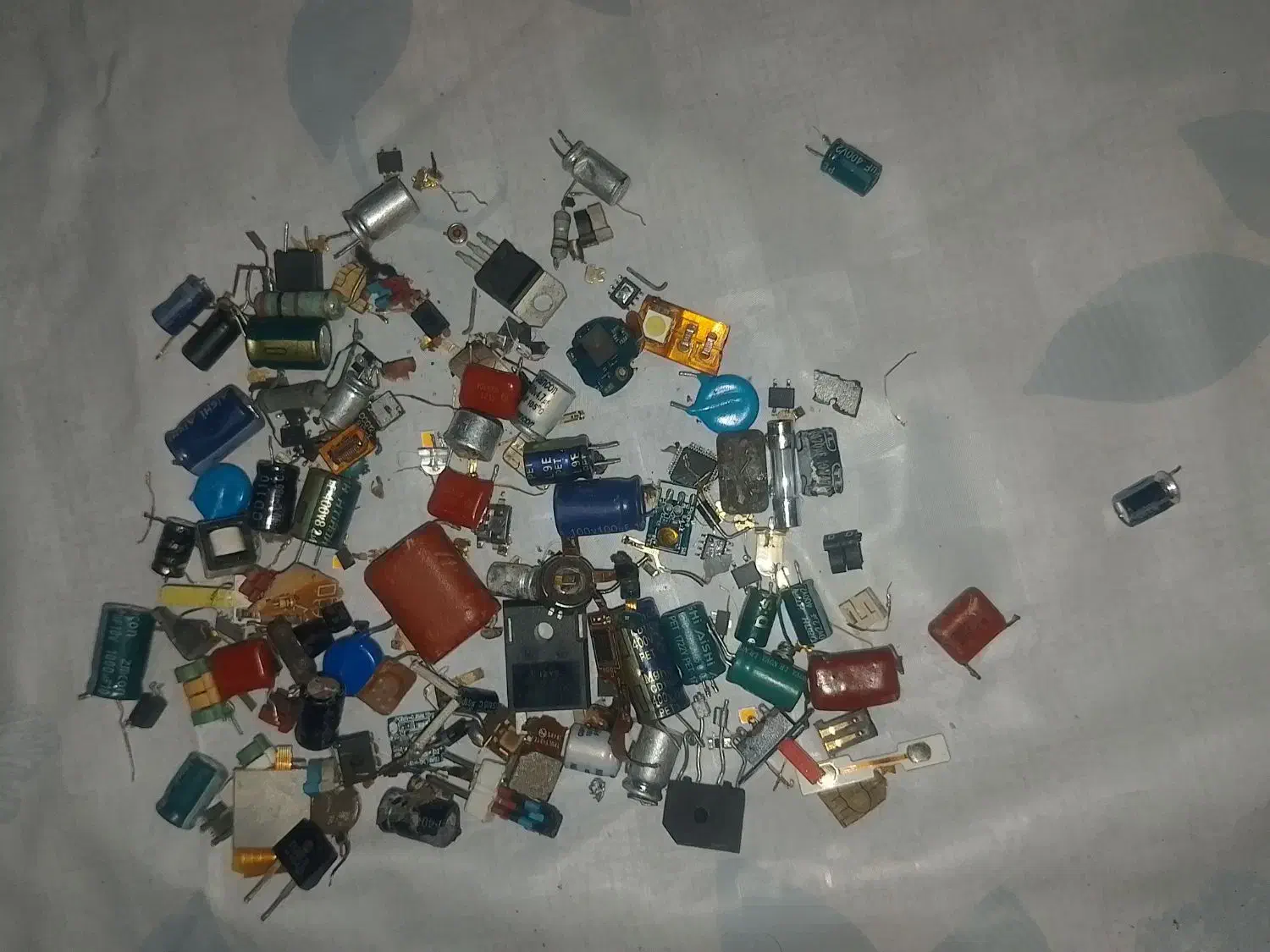 برد و قطعات الکتریکی مختلف|لوازم جانبی موبایل و تبلت|مشهد, طبرسی شمالی|دیوار