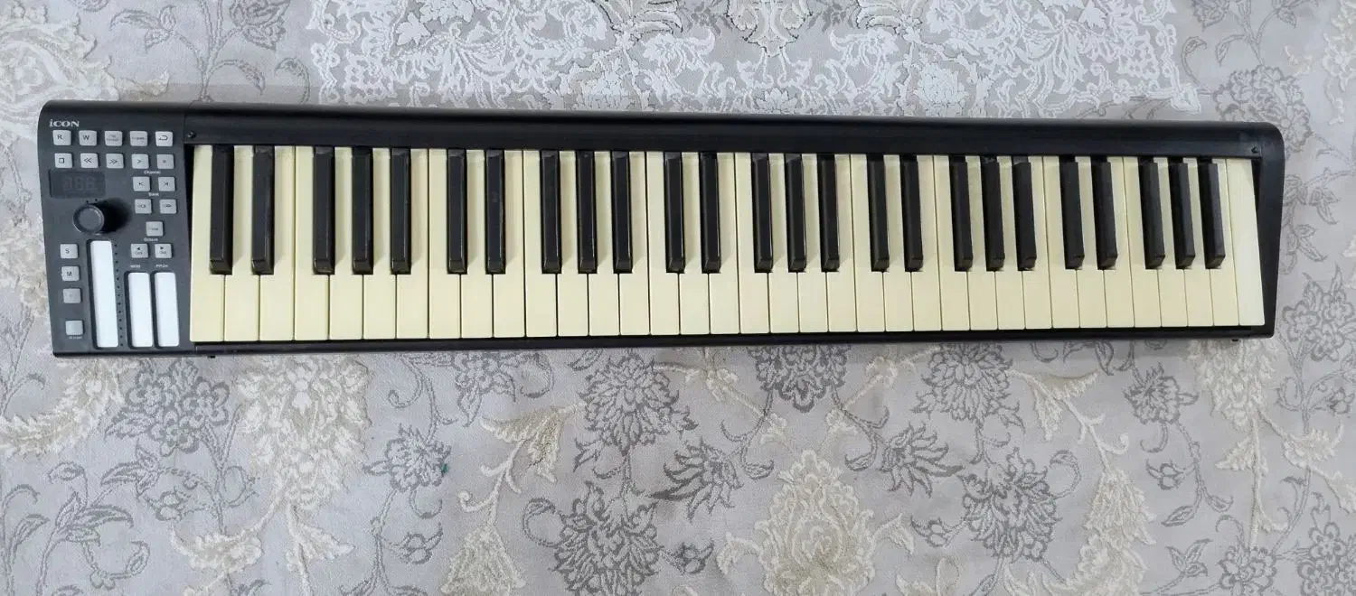 میدی کنترلر کیبرد و پایه کیبرد دو طبقه|پیانو، کیبورد، آکاردئون|خرمآباد, |دیوار