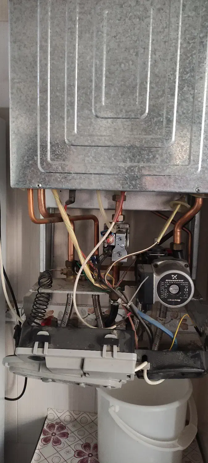 سرویس و تعمیر پکیچ و فروش لوازم استوک پکیج|آبگرمکن، پکیج، شوفاژ|تهران, فردوس|دیوار