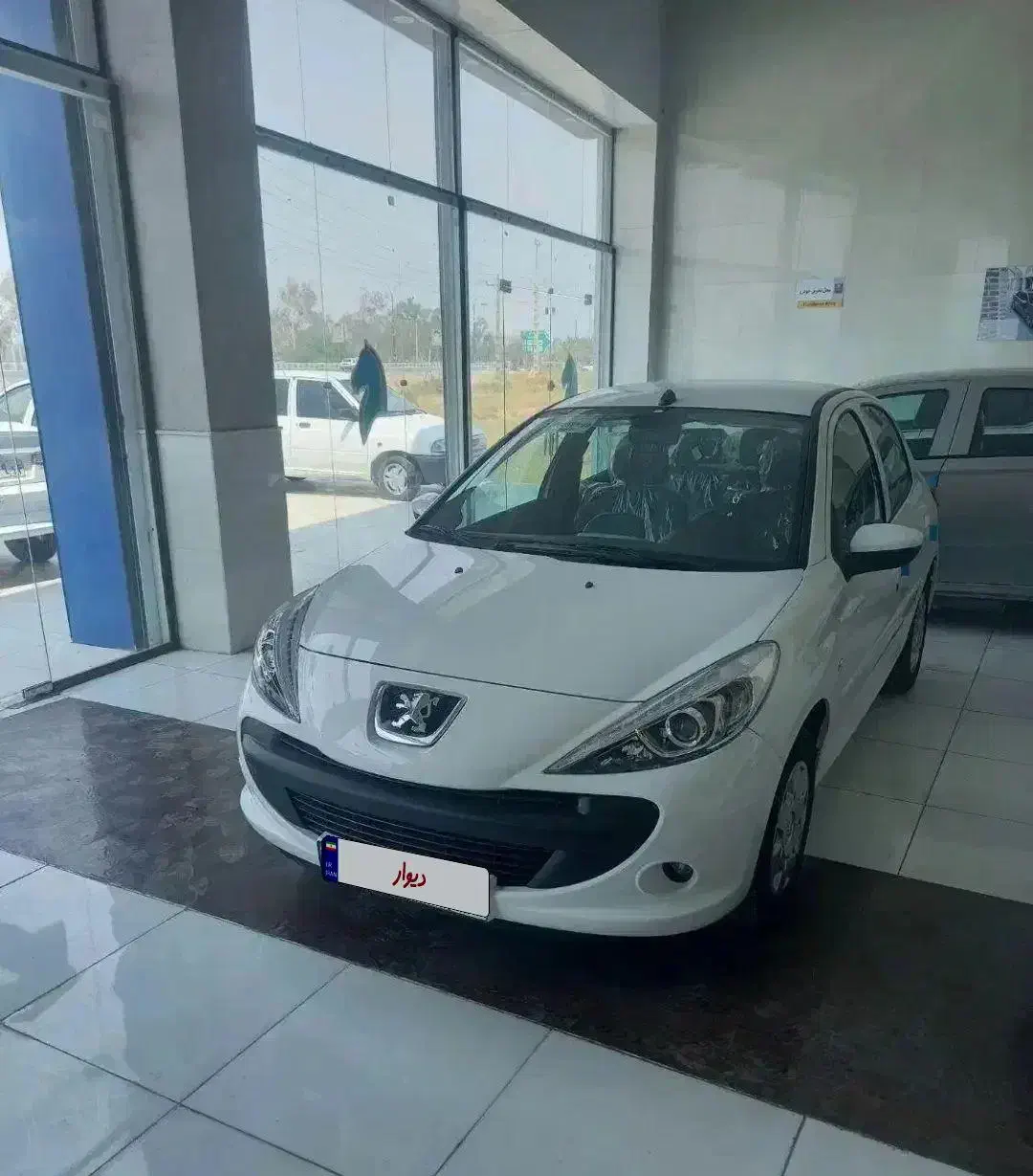 پژو 207 دنده‌ای سقف فلز TU5P|خودرو سواری و وانت|امیدیه, |دیوار