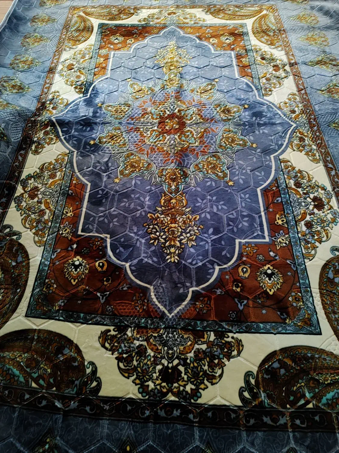 فرشینه ۶ متری|فرش|علی‌آباد کتول, |دیوار