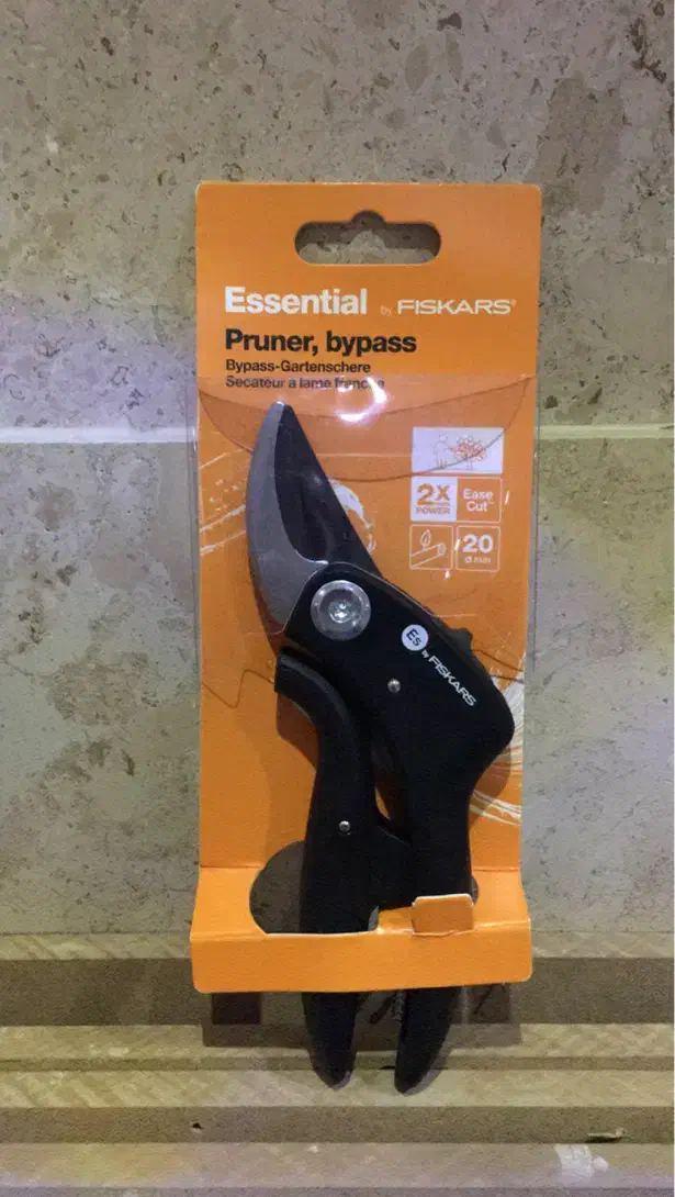 قیچی باغبانی فیسکارس اصل-آکبند تعداد محدود|ابزارآلات|تهران, هروی|دیوار