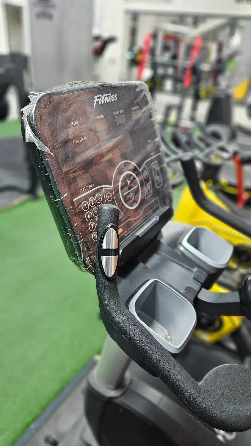 دوچرخه باشگاهی|تجهیزات ورزشی|فولادشهر, C4|دیوار