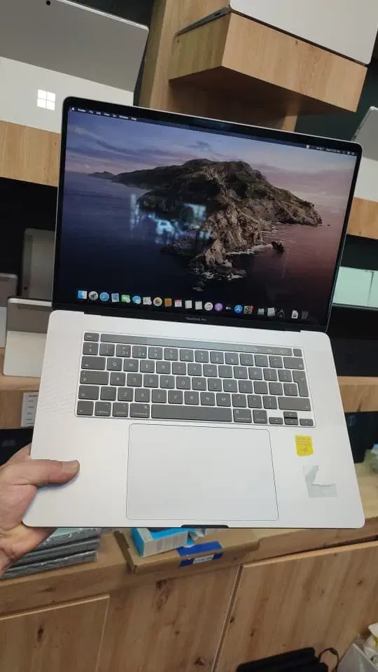 Macbook pro 2019 i9 32 2t|رایانه همراه|اصفهان, دستگرده|دیوار
