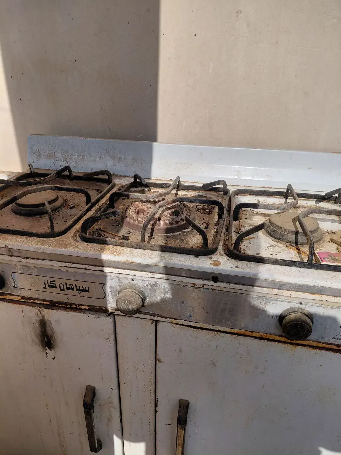 اجاق گاز سه شعله|اجاق گاز و لوازم برقی پخت‌وپز|کاشان, شهرک ۲۲ بهمن|دیوار