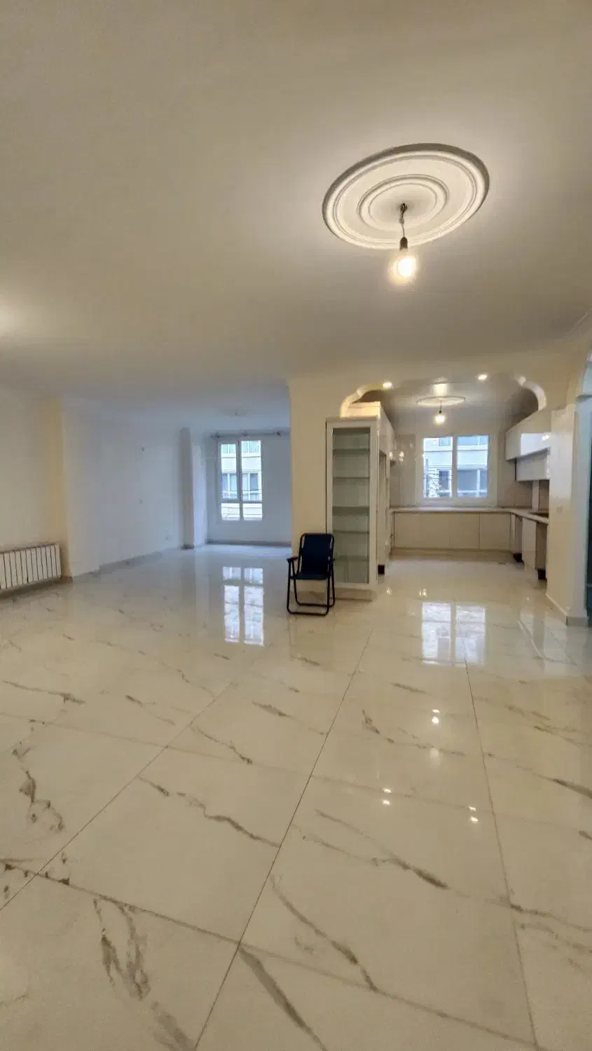 150متر به قیمت سه خوابه بزرگ کلید نخورده  شهرک غرب