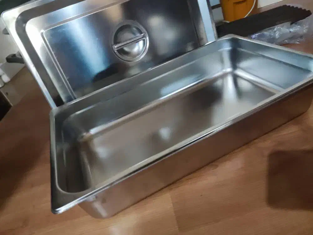 ۴ تا صفحه چدن گریل برگر پز و سینی و ۲ تا بن ماری|ظروف پخت‌وپز|گرگان, |دیوار