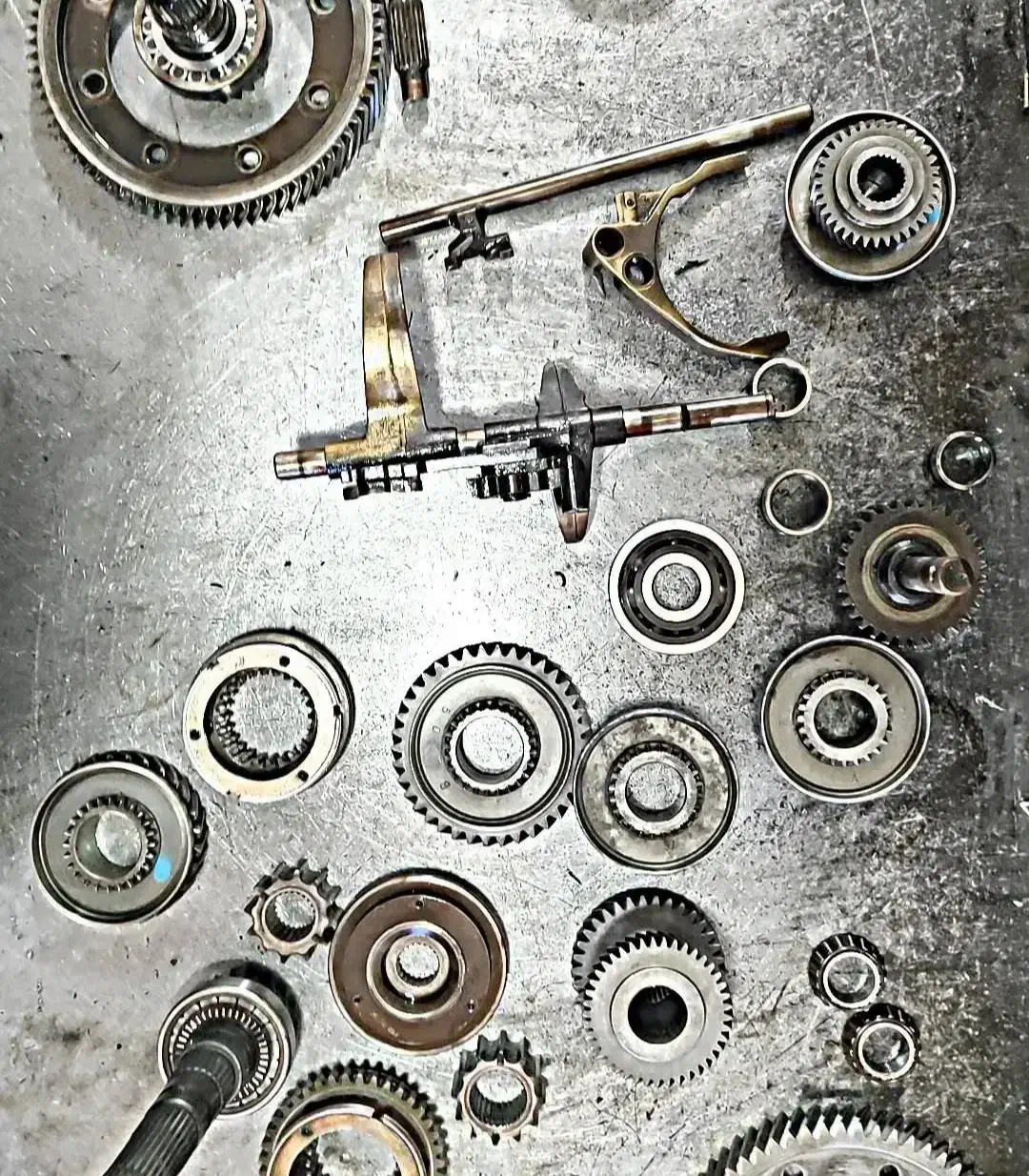 تعمیر تخصصی گیربکس و دیفرانسیل|خدمات پیشه و مهارت|فولادشهر, سایت صنعتی کاوه|دیوار