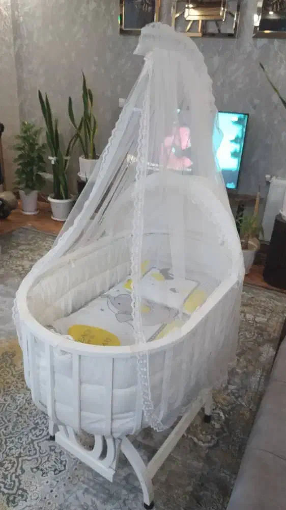 گهواره چوبی|تخت و سرویس خواب|فولادشهر, زاینده رود|دیوار