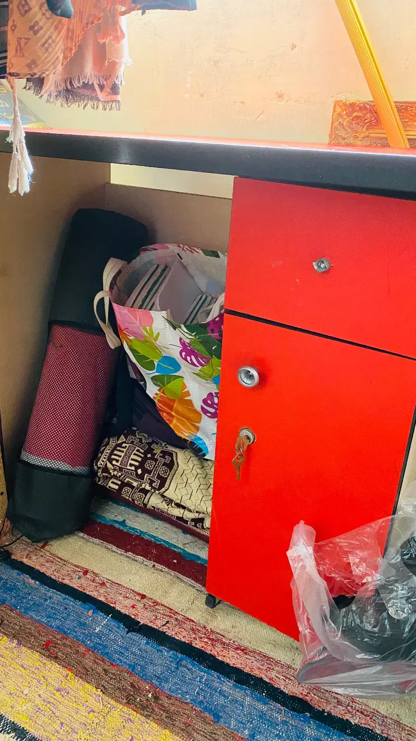 میز|میز و صندلی غذاخوری|فریمان, |دیوار