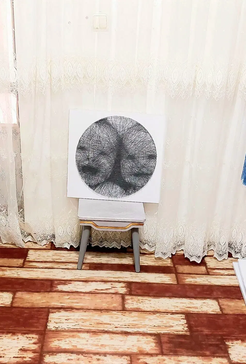 تابلو میخ و نخ(رنگی و سیاه و سفید)|تابلو، نقاشی، عکس|تهران, میدان ولیعصر|دیوار