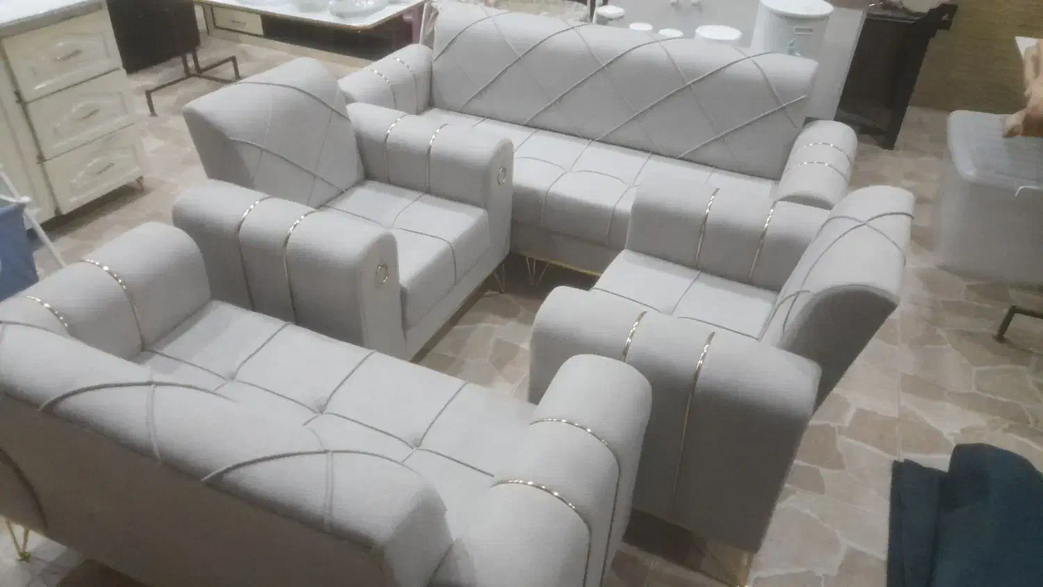 مبل ۷نفره مدل راحتی صفر قیمت مناسب|مبلمان خانگی و میز عسلی|سردشت, |دیوار