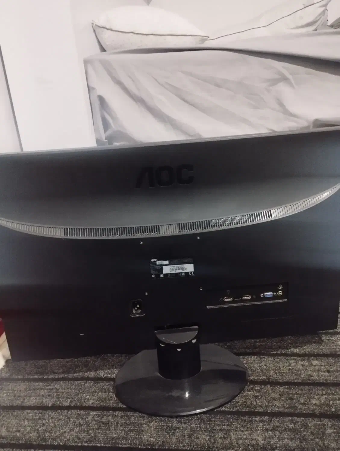 مانیتور 27  Aoc همرا با کابل ها|قطعات و لوازم جانبی رایانه|ساری, |دیوار