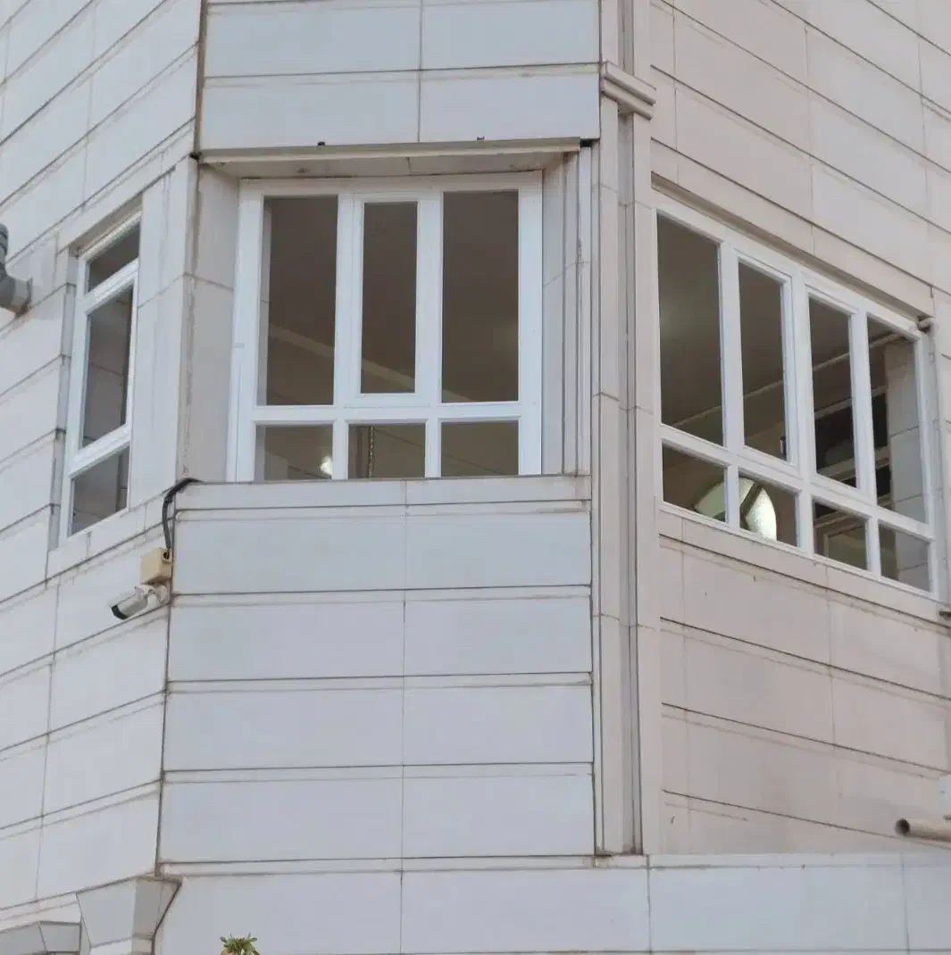 نصب و تعمیر درب و پنجره آلومینیومی و دوجداره|خدمات پیشه و مهارت|چابهار, |دیوار