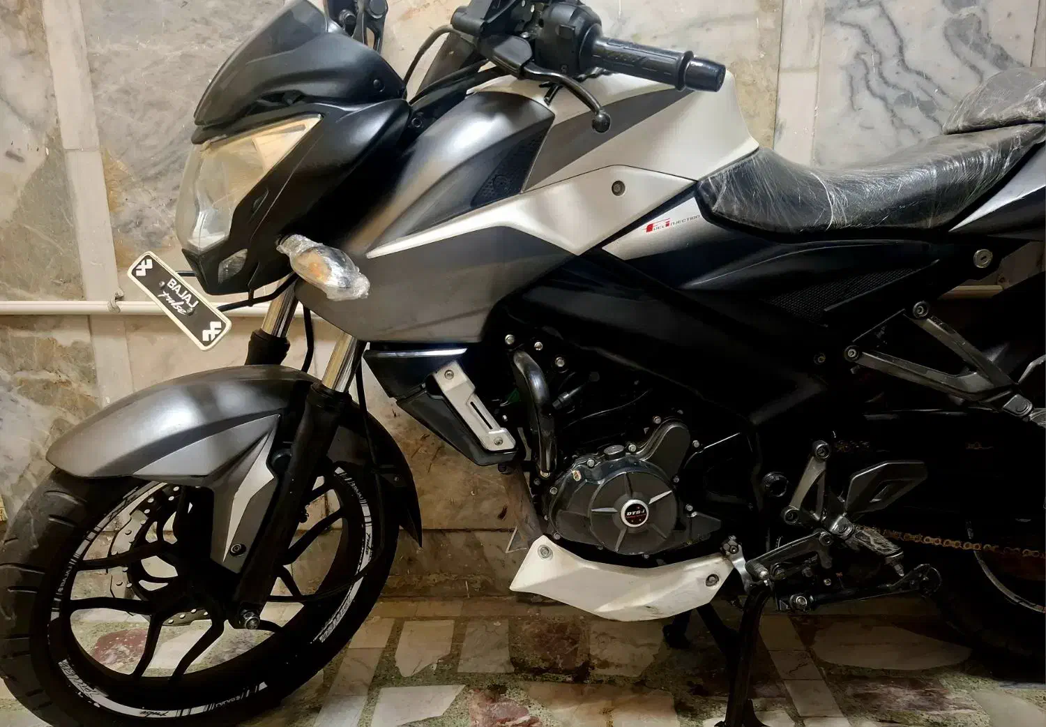 ns 200 مدل 98 عروسک|موتورسیکلت|قم, وادی السلام|دیوار