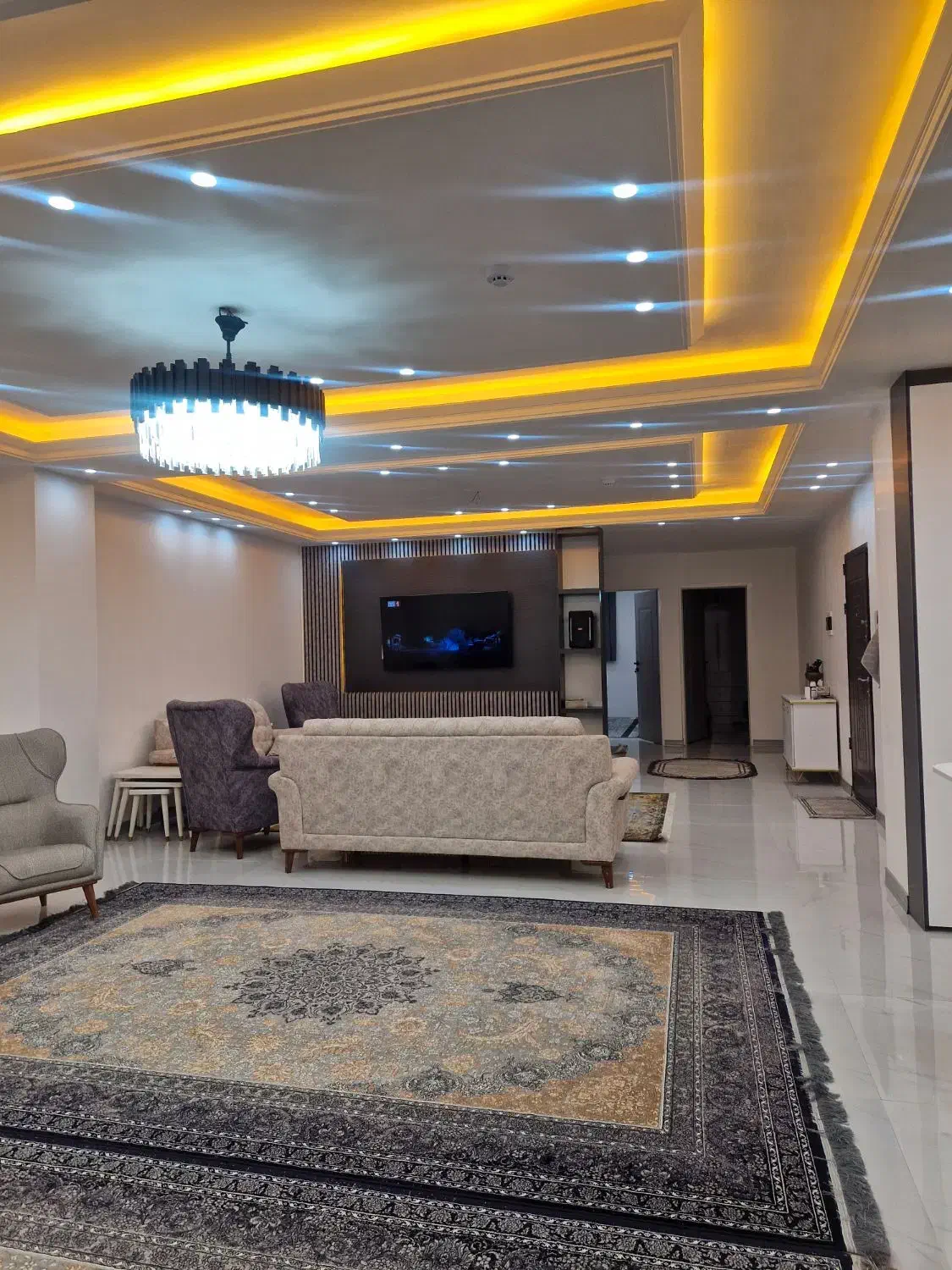 واحد کلید اول ۱۴۸ متری خ رازی (گلریزان)|فروش آپارتمان|خرم‌آباد, |دیوار