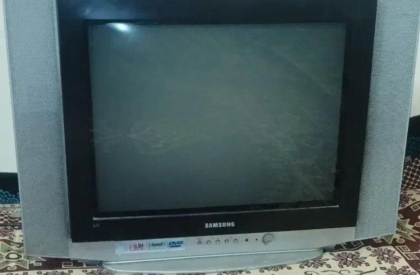 تلویزیون 21 اینچ سامسونگ صفحه تخت در حد نو|تلویزیون و پروژکتور|تهران, شکوفه (عبدل آباد)|دیوار