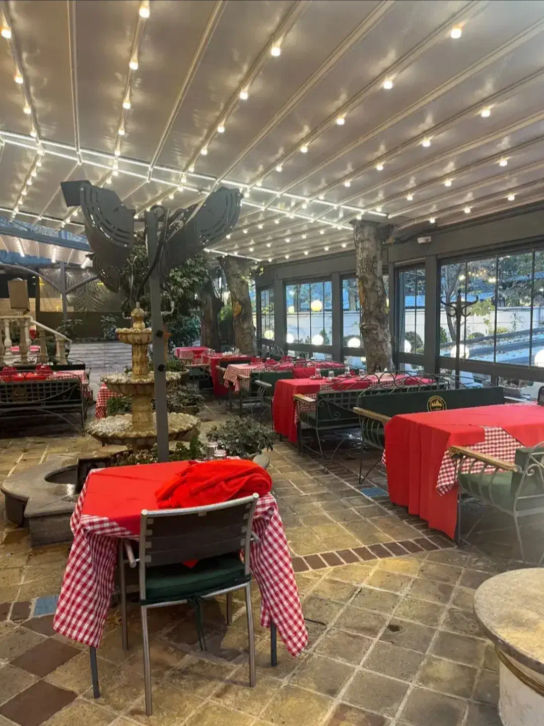 ۳۲۰مترتجاری در دو طبقه میدان ملت(رستوران/سفره خانه|اجارهٔ مغازه و غرفه|تهران, شمس‌آباد|دیوار