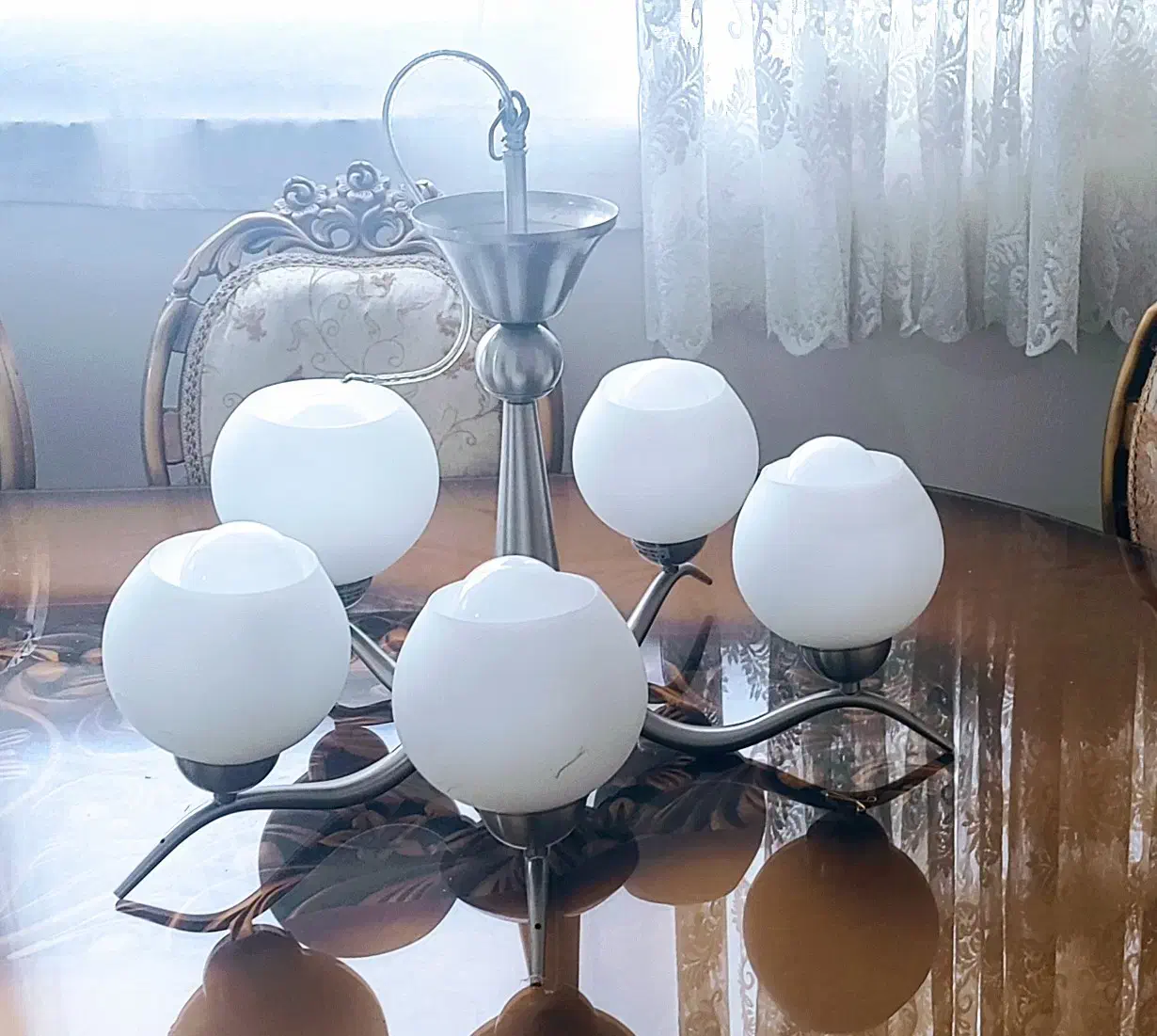 تعدادی وسایل منزل|لوستر و چراغ آویز|خزل, |دیوار