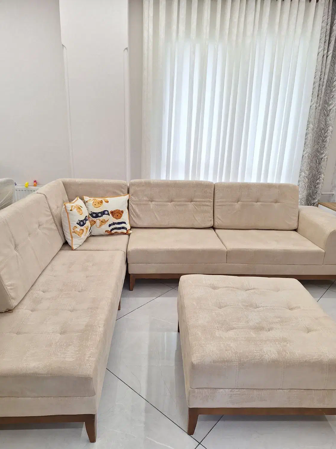 فروش مبل به دلیل مهاجرت|مبلمان خانگی و میز عسلی|لاهیجان, کوی خزر|دیوار