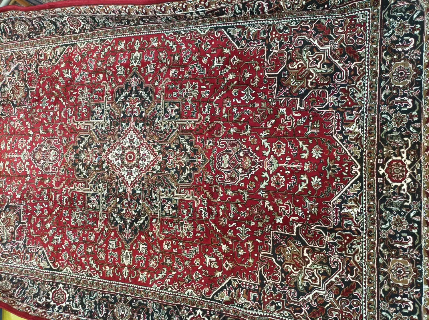 دو تخته فرش ماشینی 2*3 در حد نو.|فرش|باسمنج, |دیوار