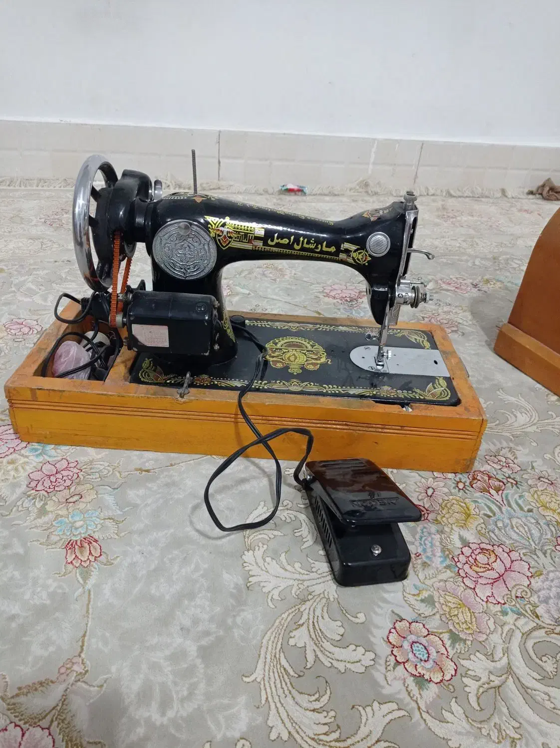 چرخ خیاطی|لوازم خیاطی و بافتنی|خرم‌آباد, |دیوار