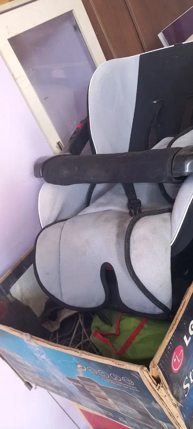 تعدادی وسایل زیر قیمت بفروش میرسد|اسباب و اثاث بچه|کرج, نوروزآباد|دیوار