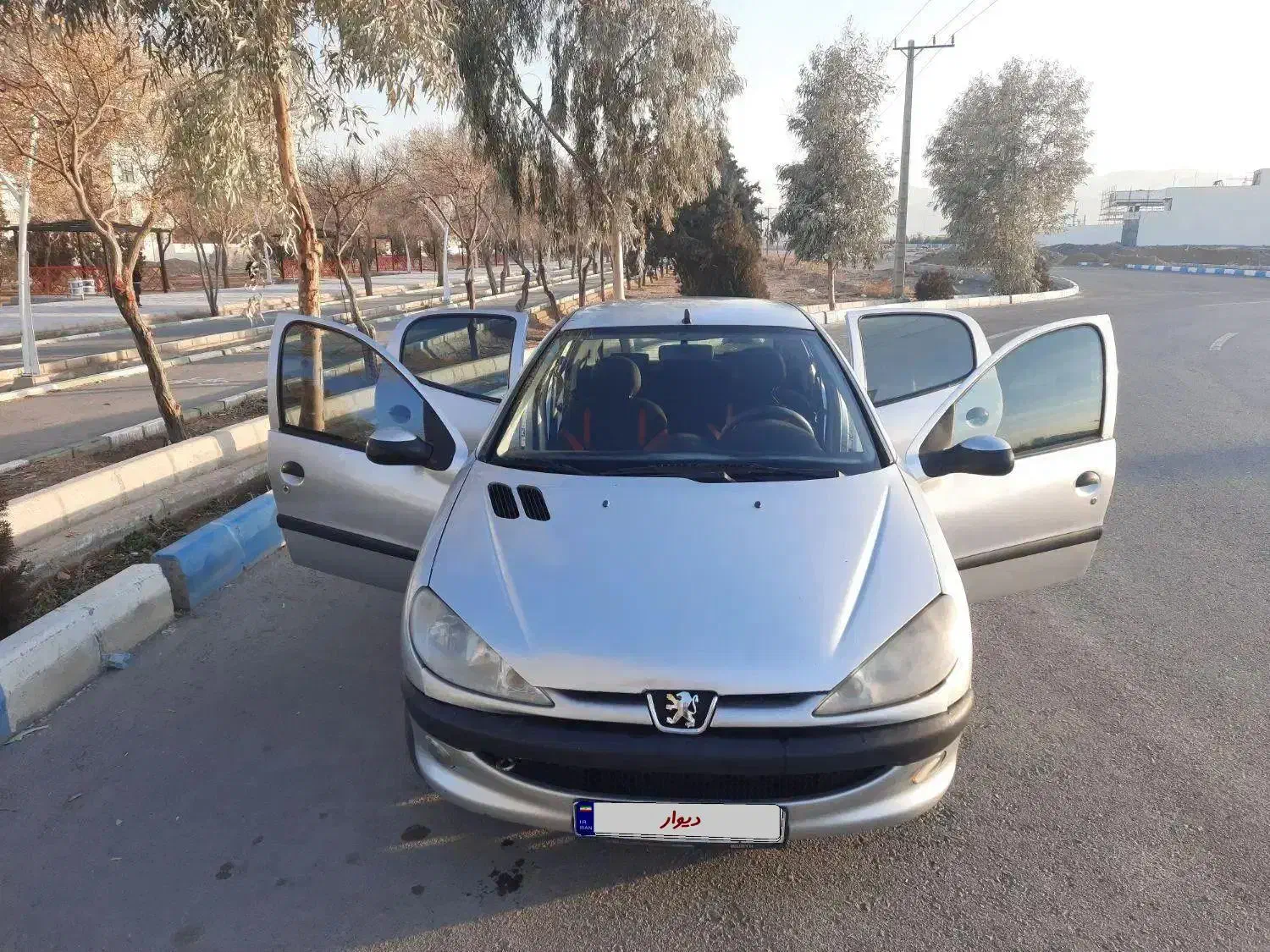 ۲۰۶ خونگی تمیز مدل ۱۳۸۲ تیپ ۲|خودرو سواری و وانت|شاهینشهر, فیض|دیوار