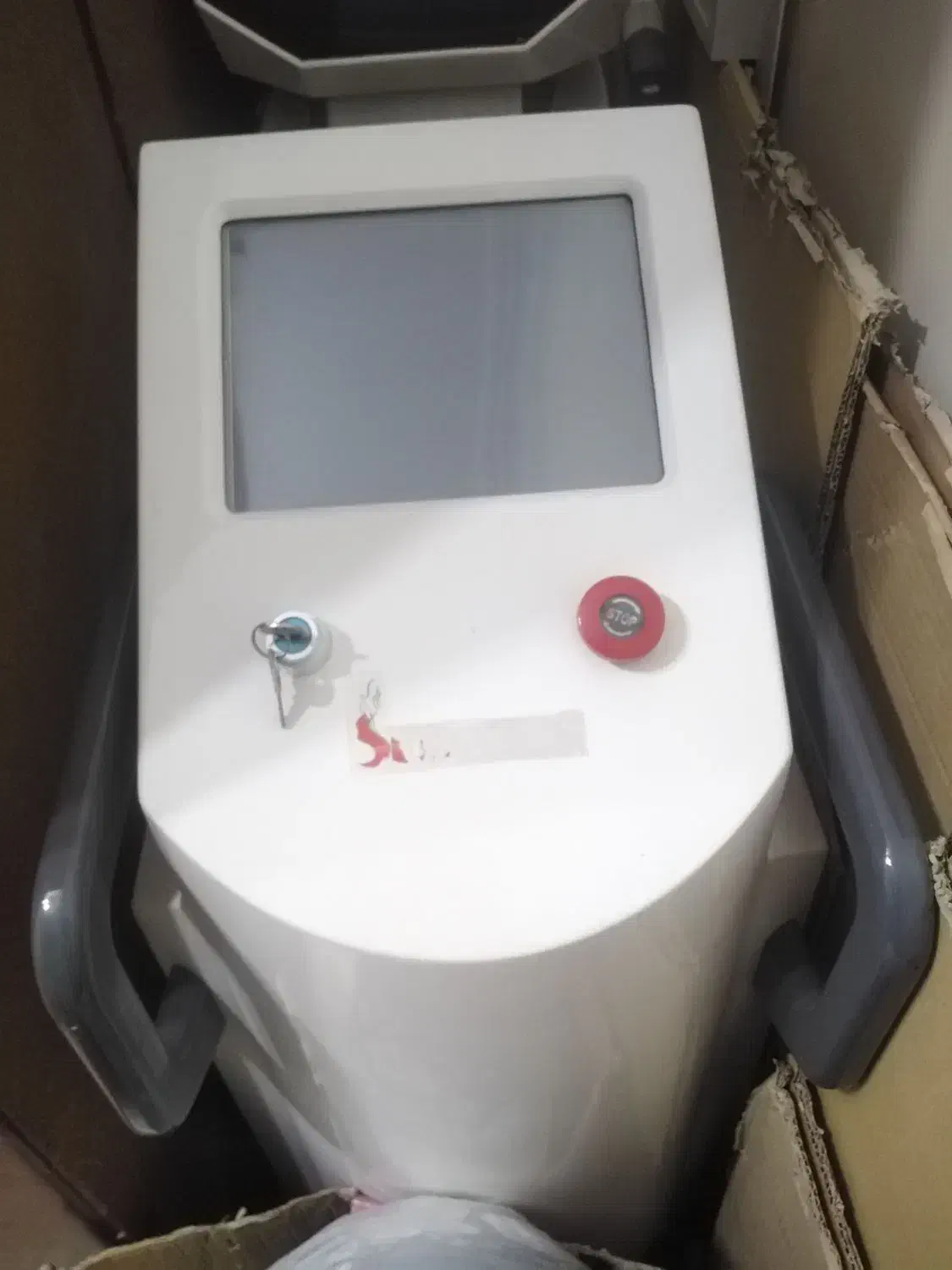 فروش2 دستگاه لیزر و1دستگاه لیفت لاغری|آرایشی، بهداشتی، درمانی|تهران, آشتیانی|دیوار