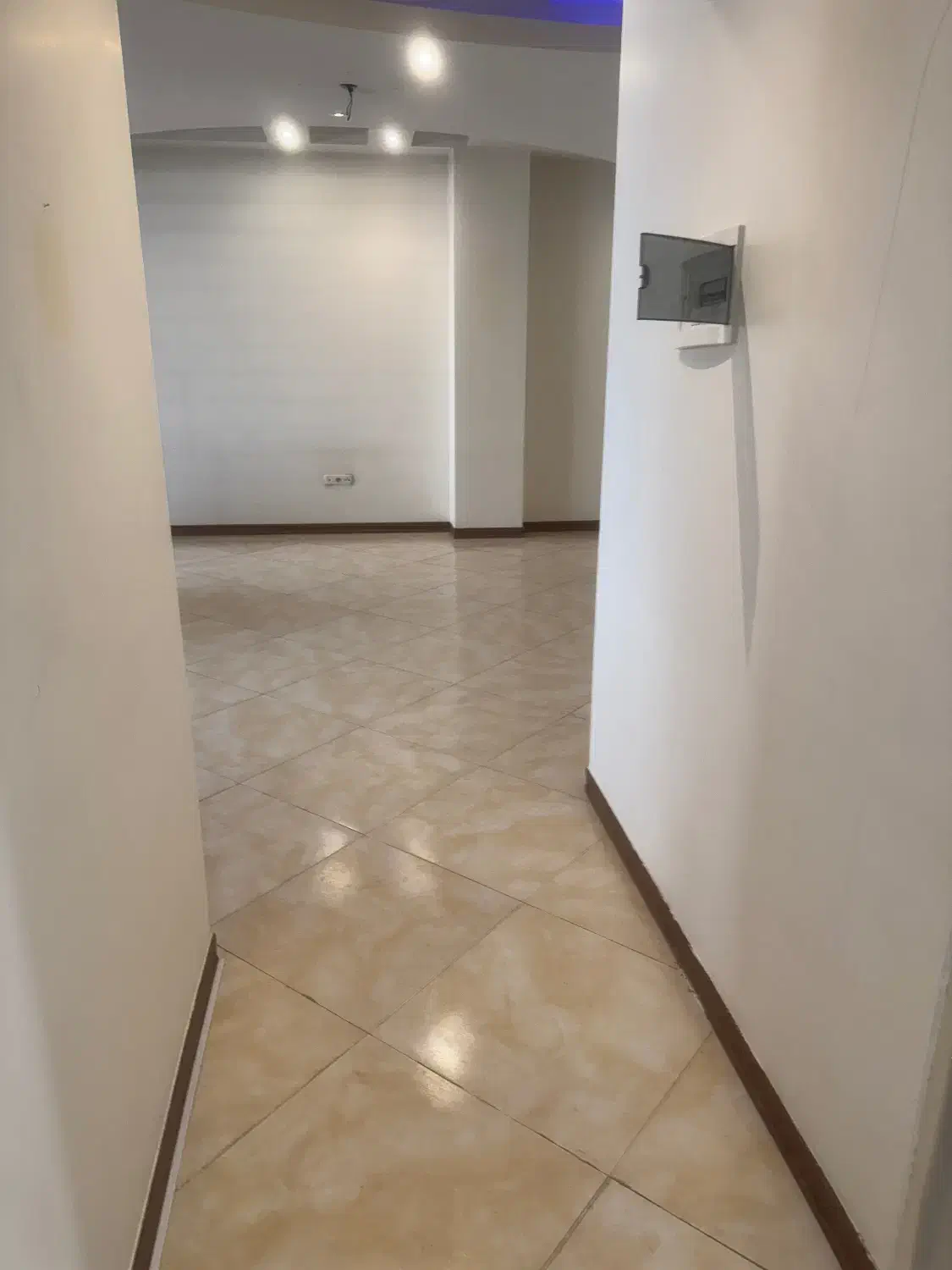 ۱۲۵متر سه خواب سهروردی شمالی ۸ساله