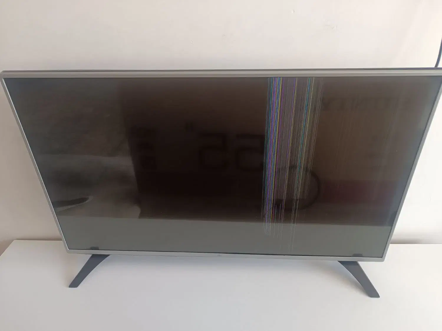 تلویزیون نیم سوز ۴۳ اینچ ال جی|تلویزیون و پروژکتور|نجف‌آباد, یزدانشهر|دیوار