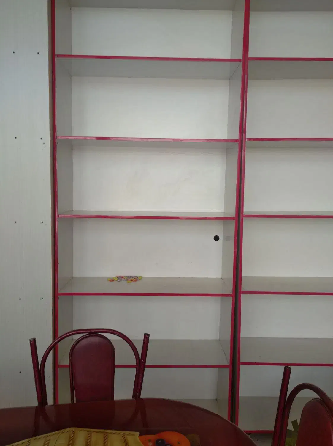 کابینت سالم و نو|کتابخانه، شلف، قفسههای دیواری|زند, |دیوار