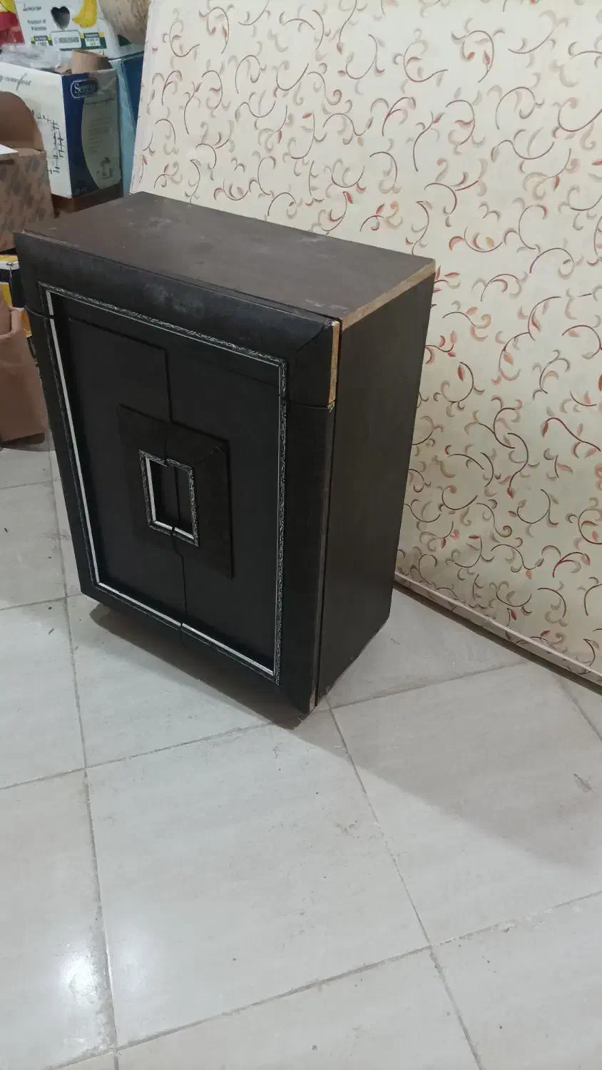 جاکفشی|جاکفشی، کمد، دراور|بیرجند, |دیوار