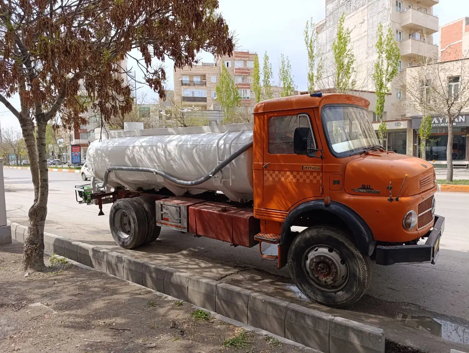 فروش بنز ۹۱۱تانکر اب|خودرو سنگین|اردبیل, |دیوار