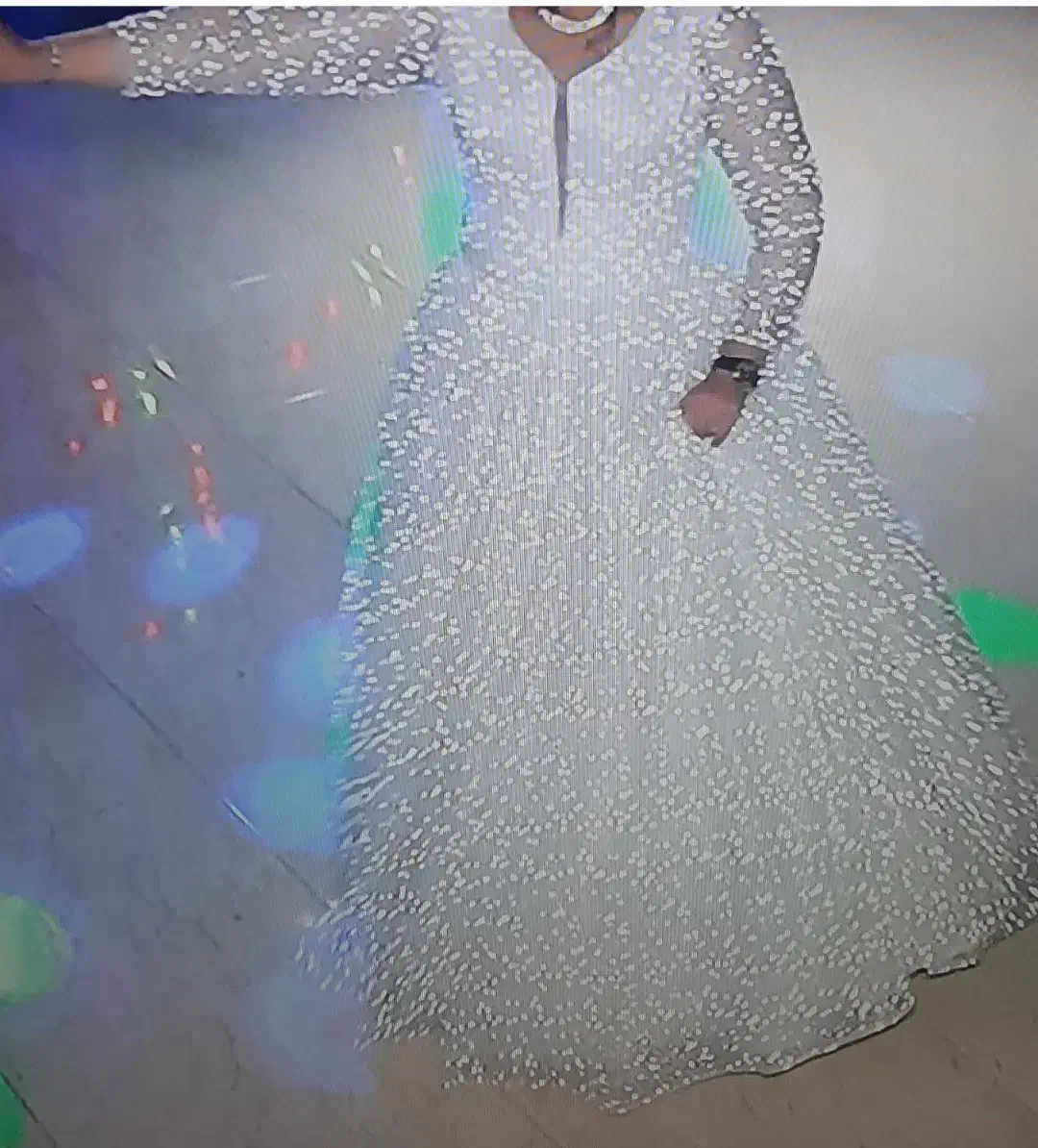 لباس عروس شاین دار|لباس|دماوند, گیلاوند|دیوار