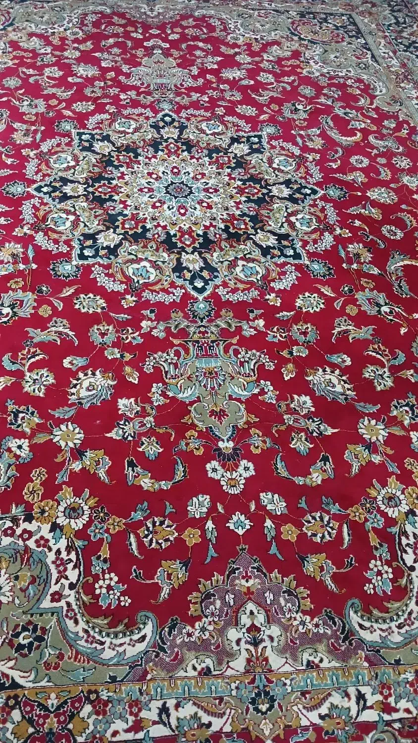 وسایل شخصی فرش بچه|لباس|بهشهر, |دیوار