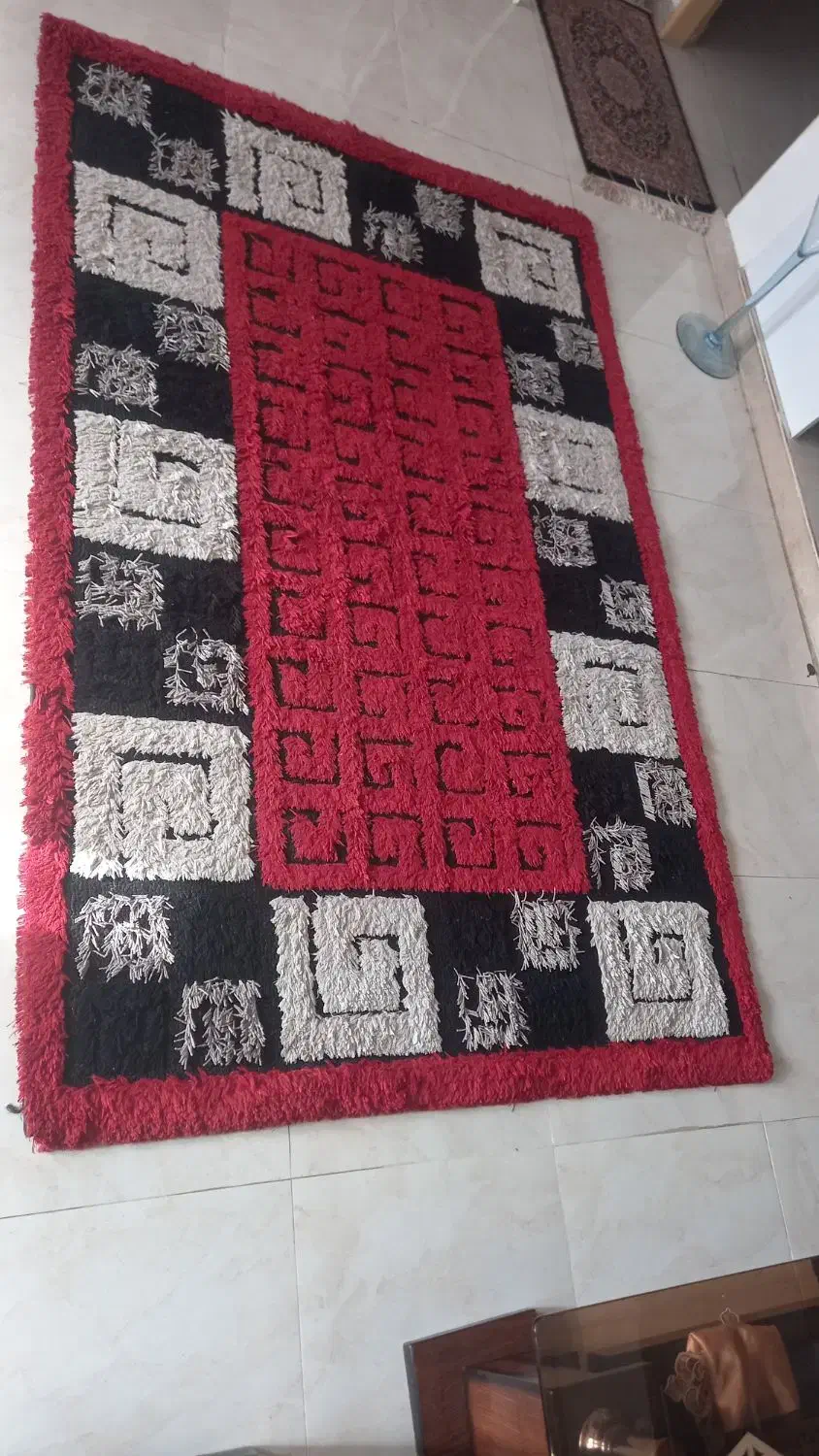 فرش فانتزی سالم بدون پارگی و پوسیدگی|فرش|ملارد, |دیوار